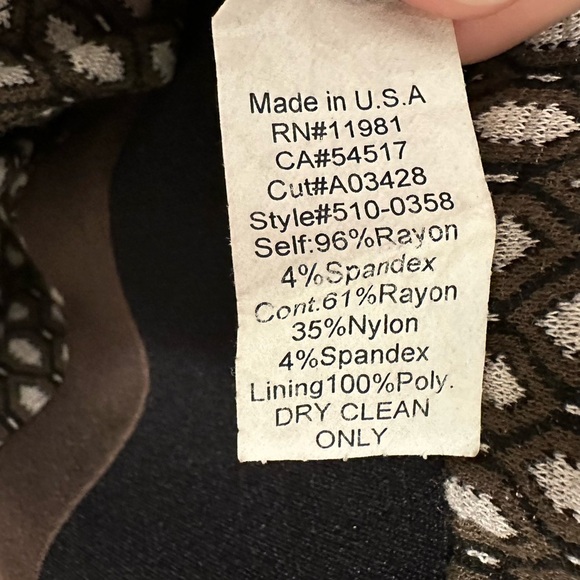 B44 Dressed Fitted Sheath Dress Sleeveless Geometric Knit M pullover black brown - Picture 8 of 9